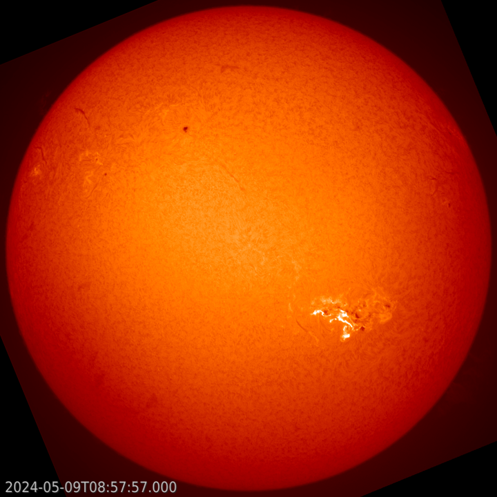 The picture above was taken by solar astronomers from SILSO on 9 May (USET - https://www.sidc.be/uset/ ). It shows a powerful eruption produced by NOAA 3664 as observed in the chromosphere, this is the inner atmosphere of the Sun. Some of the largest spots from NOAA 3664 can still be seen.
